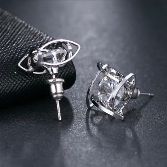 NEW SILVER 3D CAGE DIAMOND STUD EARRINGS - Picture 5 of 6